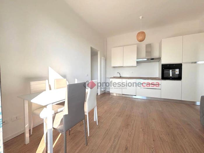 Appartamento trilocale in vendita in Navigli Darsena, Milano