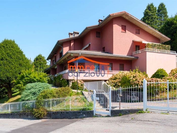 Appartamento trilocale in vendita in Maggio, Cremeno