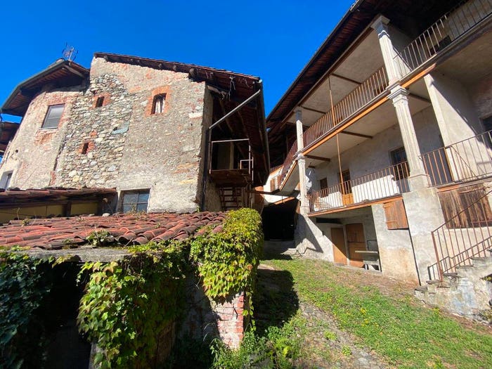 Casa con 6 locali in vendita in Via Ivrea, Centro, Chiaverano