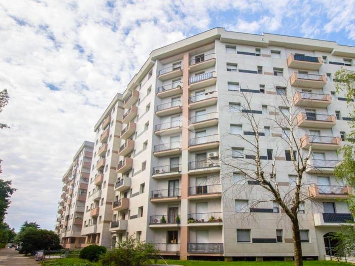 Appartamento quadrilocale in vendita in Via Milano, Centro, Garbagnate Milanese