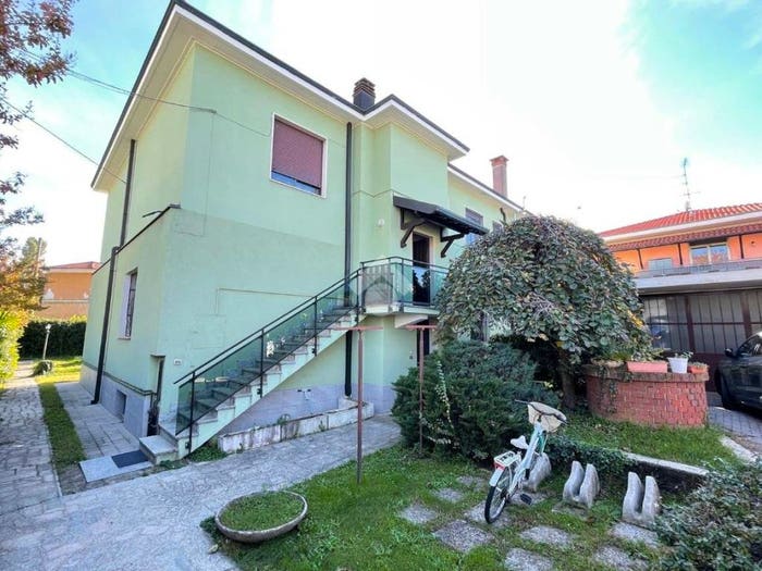 Appartamento trilocale in vendita in Via adua, Centro, Arconate