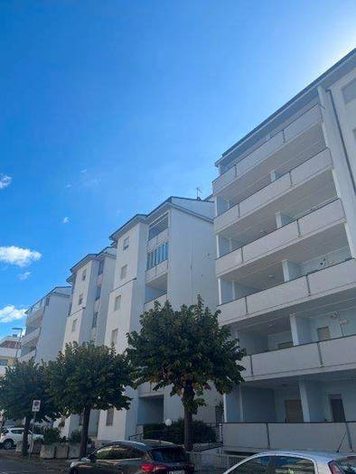 Appartamento bilocale in vendita in via Pompeo, Lungomare Marconi, Alba Adriatica
