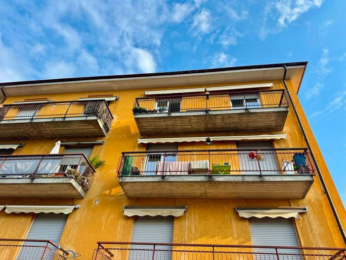Appartamento trilocale in vendita in Via Monte Castello, Capiago Intimiano Olmeda, Capiago Intimiano