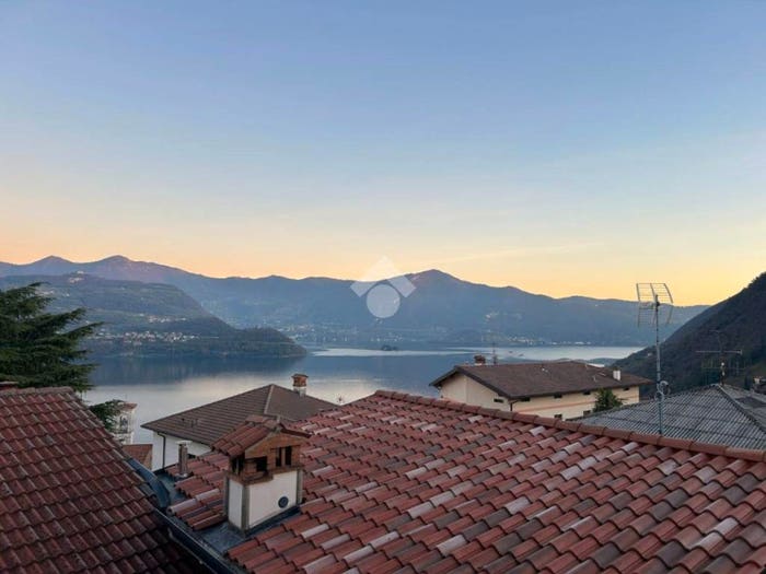 Appartamento trilocale in vendita in Via Pozzo, Centro, Tavernola Bergamasca