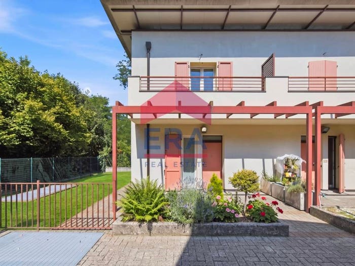 Casa trilocale in vendita in Via Giacomo Puccini, Centro, Somma Lombardo