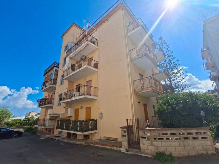 Appartamento quadrilocale in vendita in Via Orti, Centro, Patti