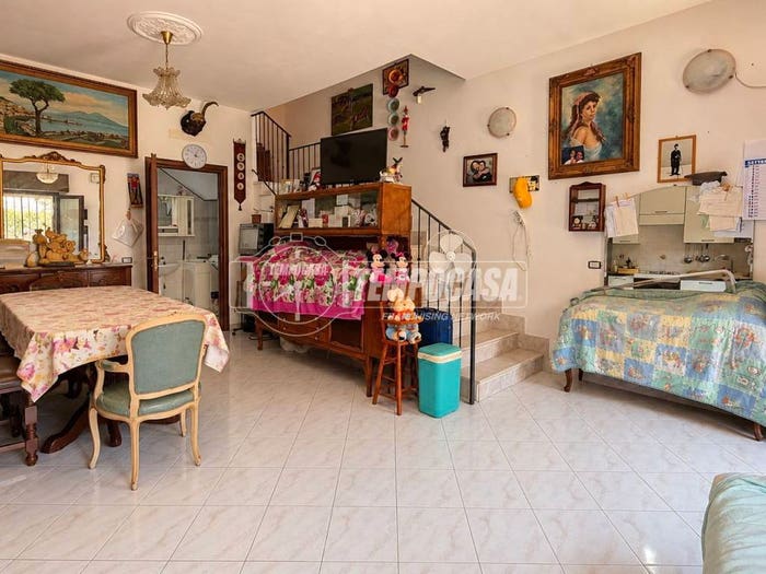 Casa quadrilocale in vendita in Via Guisa, Guisa Pepoli Case Torlonia, Crevalcore