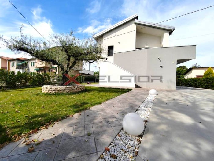Casa con 6 locali in vendita in Via G Matteotti n bis, Centro, Cavarzere