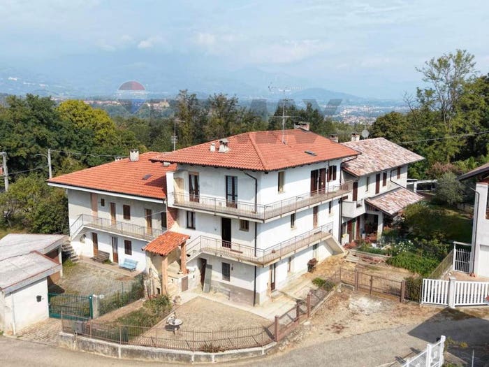 Casa quadrilocale in vendita in Casale Roletto, Trucchi Rossi Filippi, Zubiena