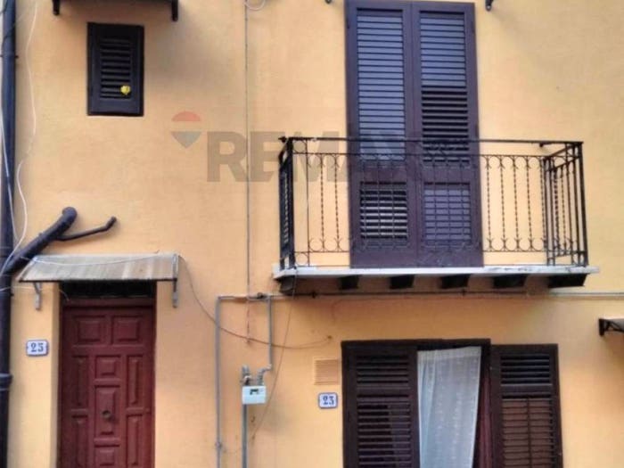 Casa quadrilocale in vendita in VIA GESSAI, Mezzojuso
