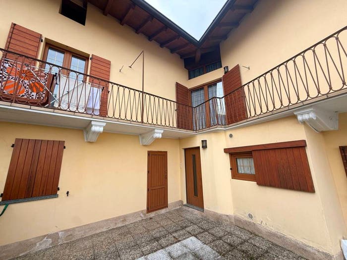 Casa con 6 locali in vendita in Via Cantone, Centro, Carenno