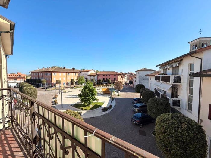 Appartamento con 5 locali in vendita in Piazza Roma, Precenicco