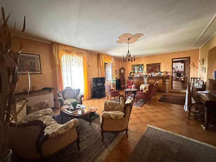 Appartamento quadrilocale in vendita in Via Macallè, Cavaglià