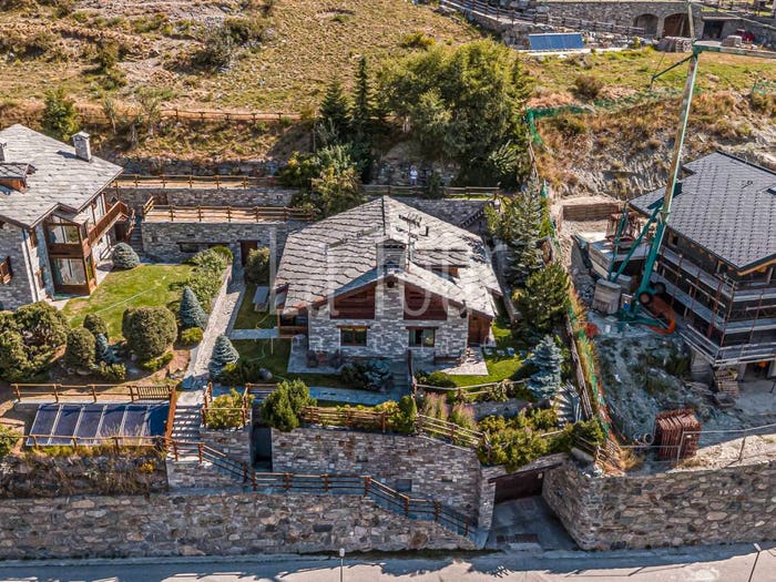 Appartamento quadrilocale in vendita in Frazione Montroz, Centro, Cogne