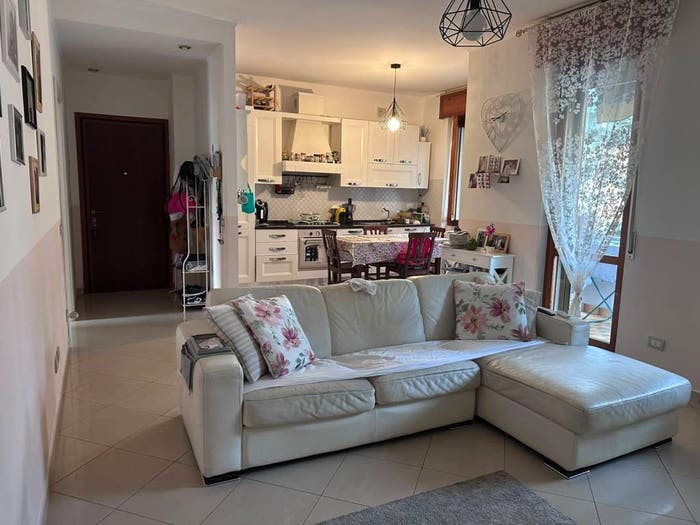 Appartamento trilocale in vendita in Via Carlo Montanari, Cascina del Sole Cassina Nuova, Bollate