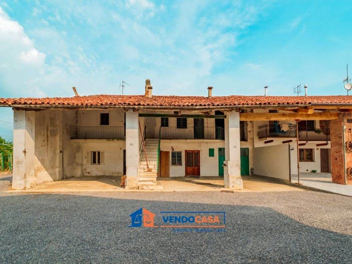 Casa con 6 locali in vendita in Località Breolungi, Breolungi Pogliola San Biagio, Mondovì
