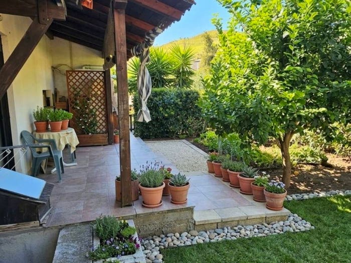 Casa trilocale in vendita in Viale dei Conti Falluc, Santa Maria, Catanzaro