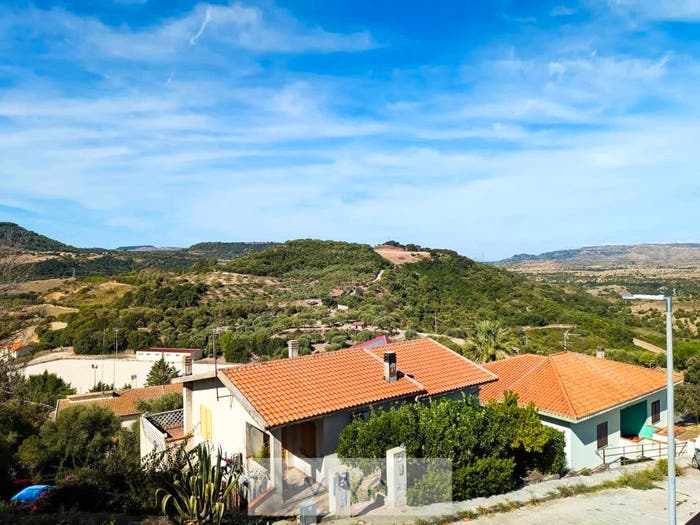 Casa con 5 locali in vendita in Via Eleonora d'Arborea a, Siligo