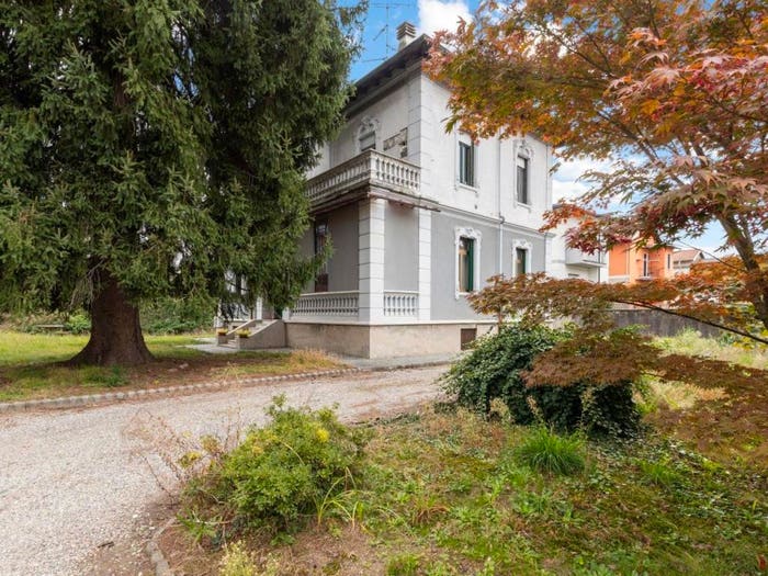 Casa con 6 locali in vendita in Via A Boito, Cassano Magnago