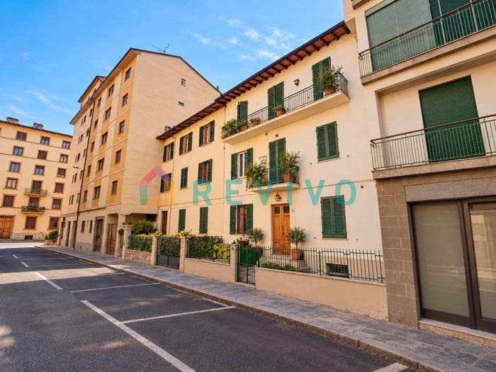 Appartamento trilocale in vendita in Via Giuseppe Grandi, Novoli, Firenze