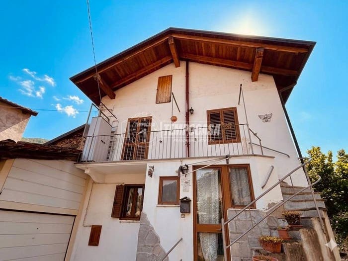 Casa trilocale in vendita in Via Moncurto, Almese Rivera, Almese