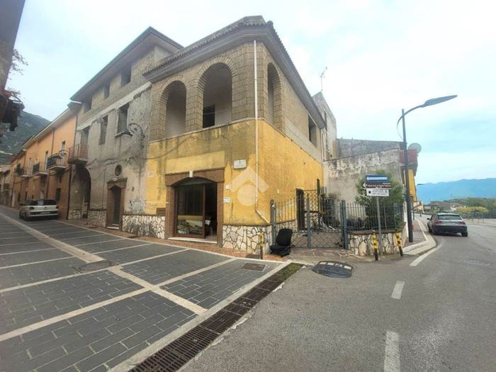 Casa con 6 locali in vendita in Via san giovanni, Bucciano