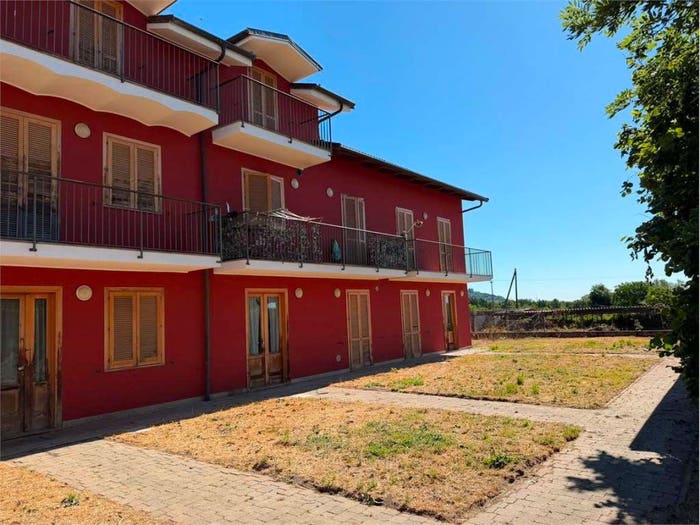 Appartamento quadrilocale in vendita in strada Piossasco, Cumiana