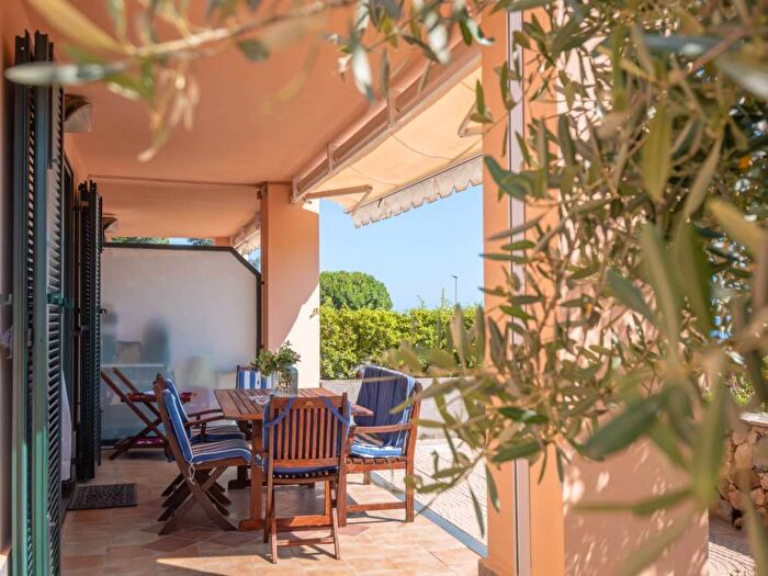 Appartamento quadrilocale in vendita in Via Guido Rossa, Centro, Pietra Ligure