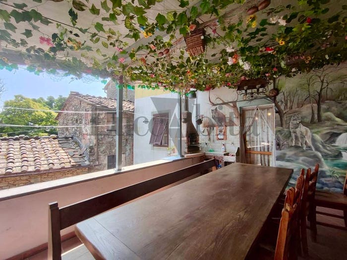 Casa con 6 locali in vendita in Via di Ruota, Colle di Compito Castelvecchio, Capannori