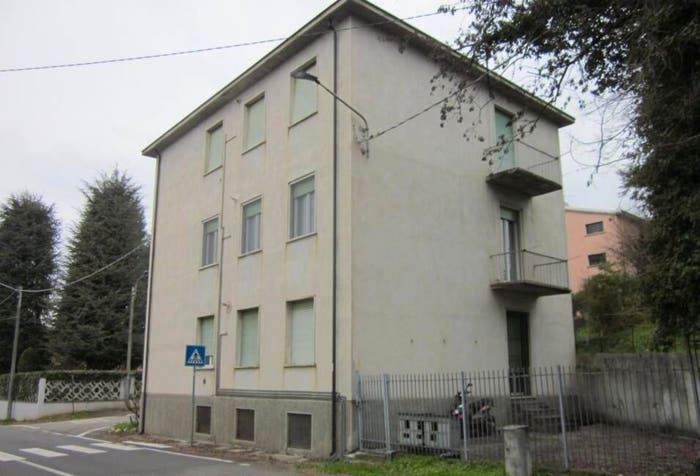 Appartamento trilocale in vendita in Viale Amedeo Di Savoia Duca D'aosta, Centro, Casteggio