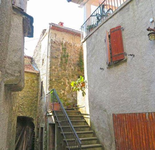 Casa con 5 locali in vendita in Località Pozzo, Pozzo, Mulazzo