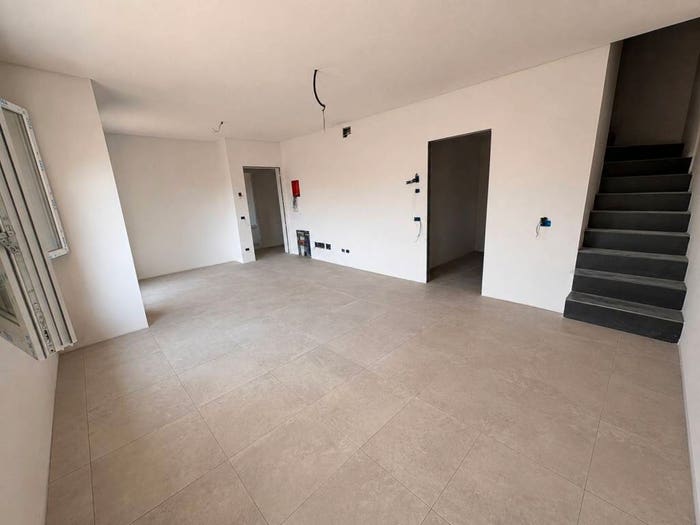 Appartamento quadrilocale in vendita in Via Francesco Petrarca, Porta San Lorentino, Arezzo