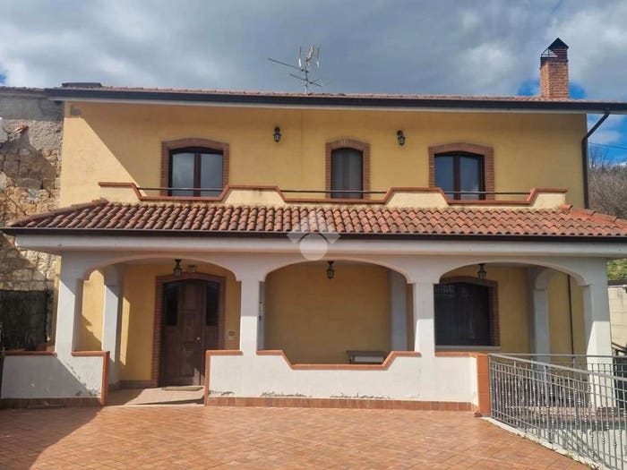 Casa trilocale in vendita in Via Consortile Vitulanese, Foglianise