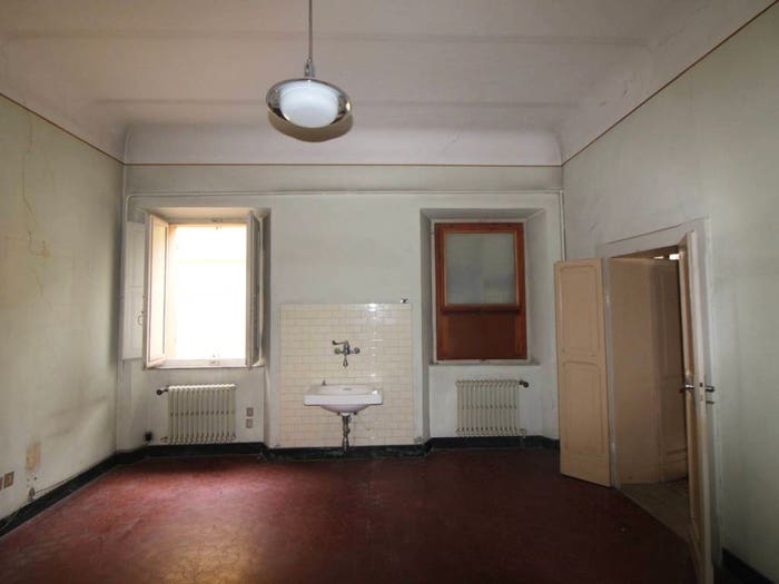 Appartamento quadrilocale in vendita in Corso Giacomo Matteotti, Centro Storico, Jesi