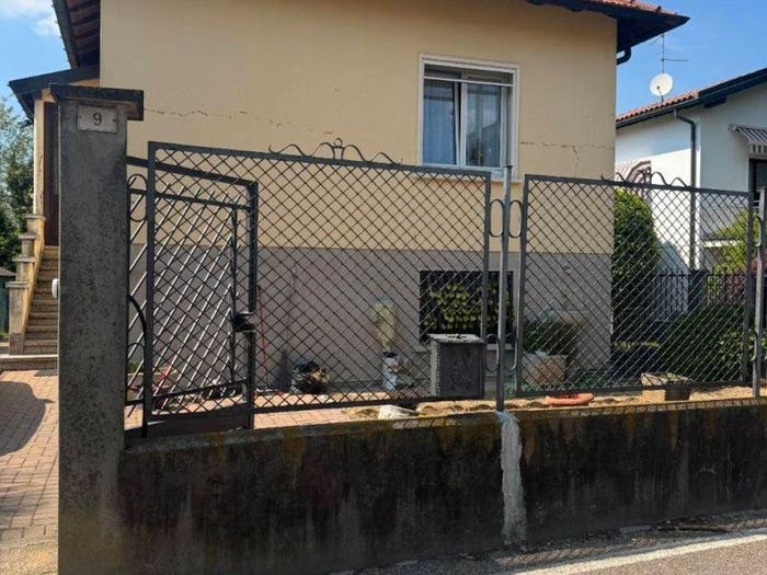 Casa trilocale in vendita in Via Marco Polo, San Salvatore, Malnate