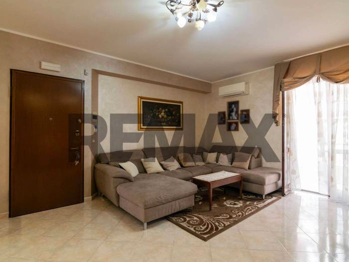 Appartamento trilocale in vendita in Via Pozzo, Centro, Aci Catena