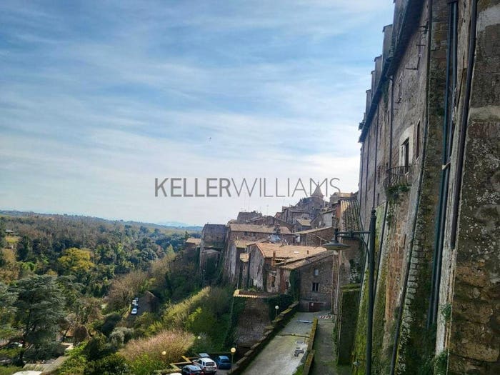 Appartamento bilocale in vendita in Vicolo del Ponticello, Centro, Capranica