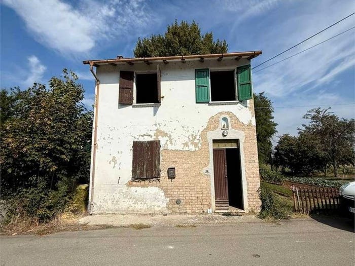 Casa quadrilocale in vendita in Via Monti Vitali, Lesignano de' Bagni