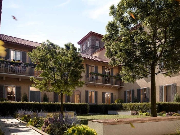 Appartamento quadrilocale in vendita in Piazza Collegio Borromeo, Centro Storico, Pavia