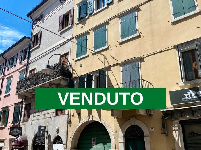 Appartamento monolocale in vendita in Via Mazzini, Centro, Caprino Veronese