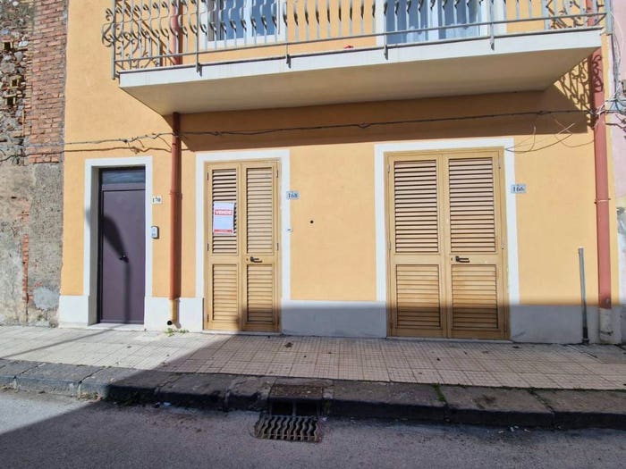 Appartamento trilocale in vendita in Via Policastrelli, San Pietro Santa Maria delle Grazie, Milazzo