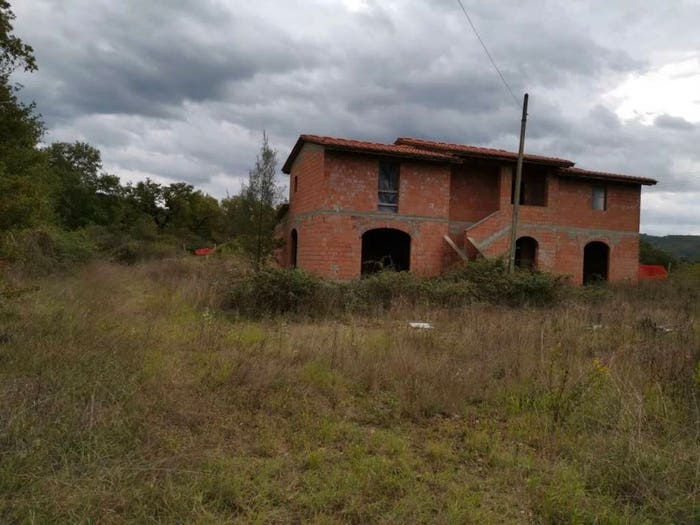 Casa quadrilocale in vendita in Badia A Ruoti, Bucine