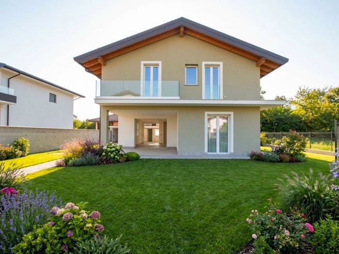 Casa con 6 locali in vendita in Via Monte Rosa, Centro, Marnate