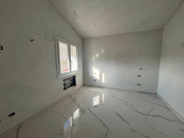 Appartamento trilocale in vendita in LAMA POLESINE Via Verdi, Centro, Ceregnano
