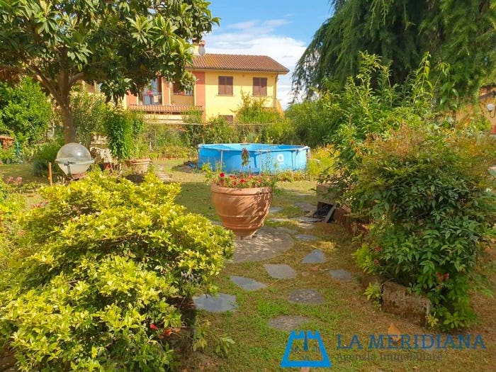 Casa con 6 locali in vendita in San Rocco, Larciano