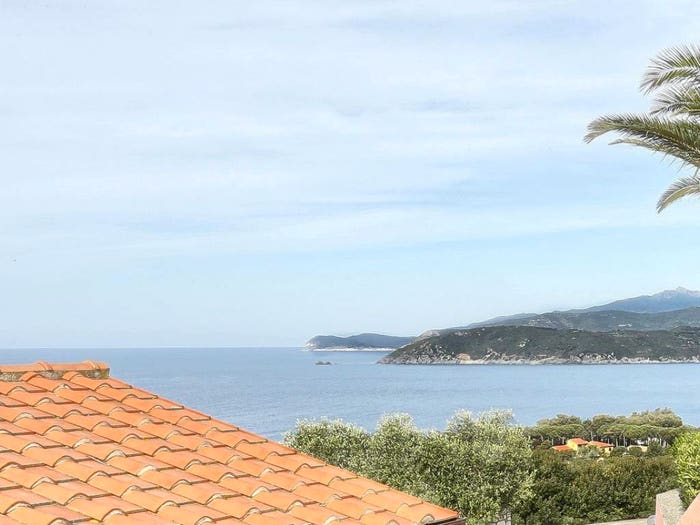Casa con 6 locali in vendita in Via Trappola, Capoliveri