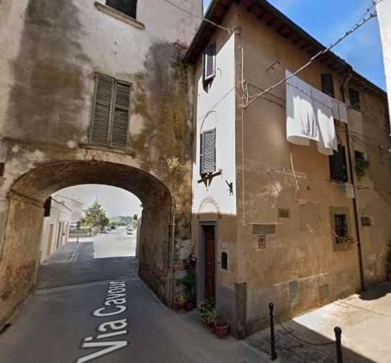 Appartamento quadrilocale in vendita in Via Cavour, Centro, Castelfranco di Sotto