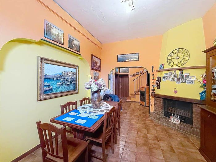 Casa quadrilocale in vendita in Rivarolo Del Re, Rivarolo del Re ed Uniti