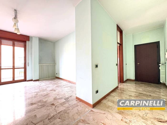 Appartamento trilocale in vendita in via Aldo Villa, Bresso
