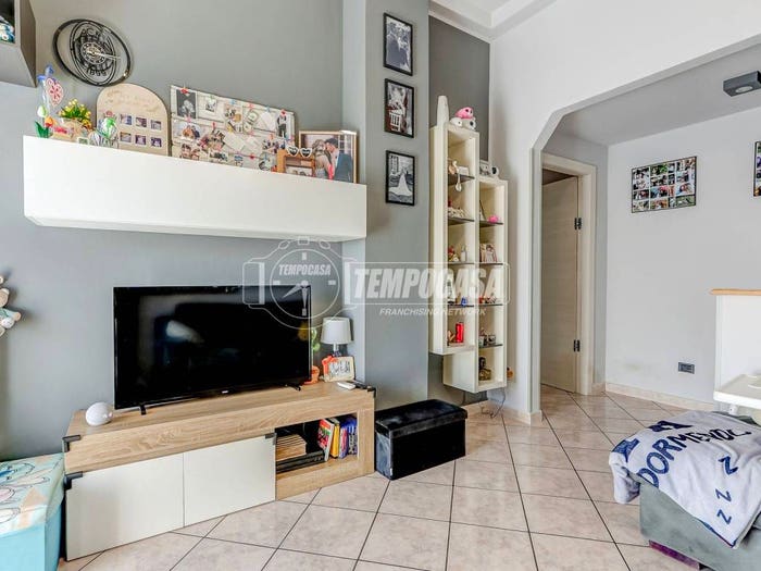 Appartamento bilocale in vendita in Via mazzini, Centro, Cairate